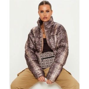 Stylish  brown snake skin puffer